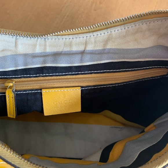 HOT 🥵 Vintage GUCCI Yellow 💛 Patent Leather Hobo Silver Hardware Bag Purse!! - Picture 15 of 17